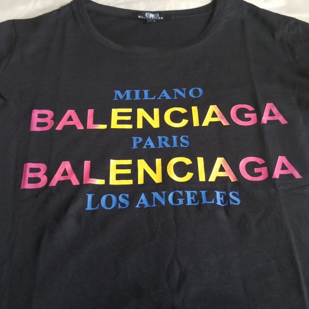 BALENCIAGA TEE SHIRT..